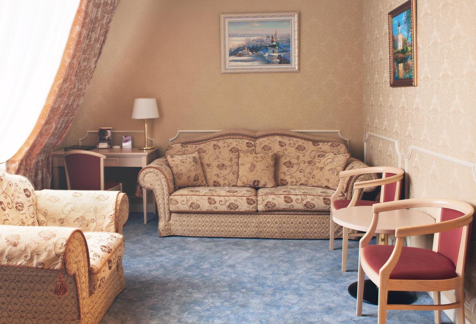 Aurora Premier Hotel Kharkiv Extérieur photo