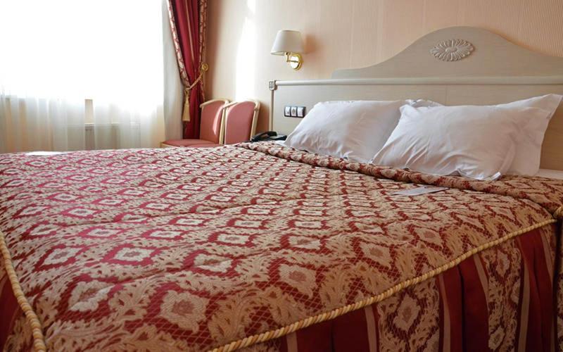 Aurora Premier Hotel Kharkiv Extérieur photo